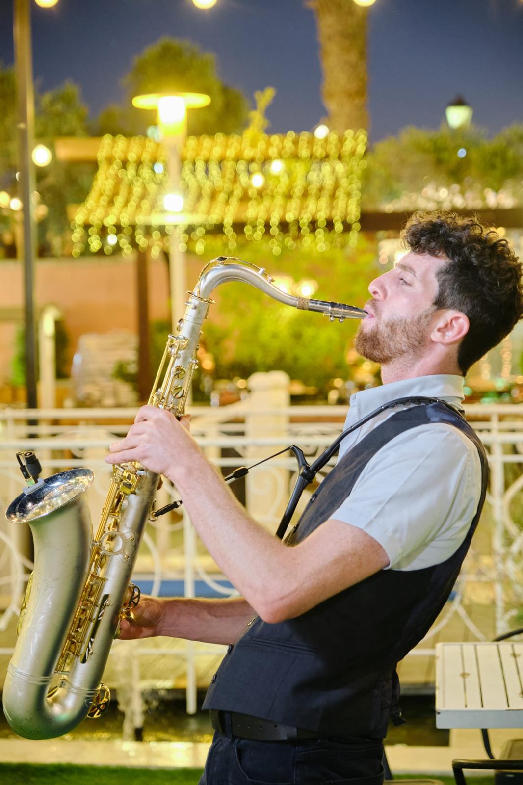 תמונה 13 של רון סקסופון