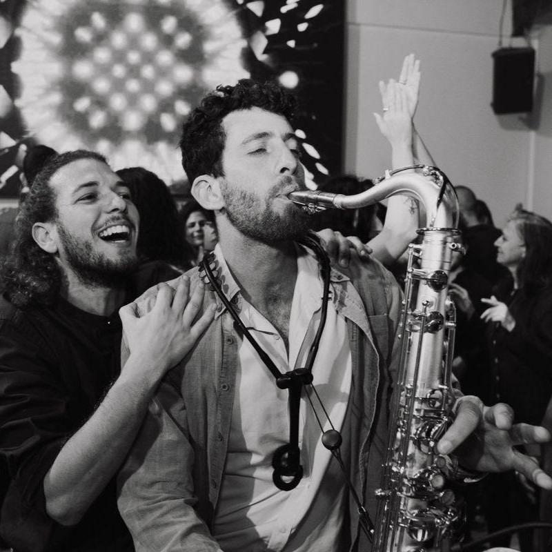 תמונה 8 של רון סקסופון