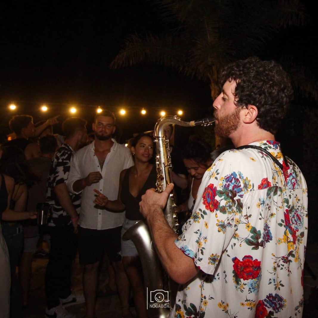 תמונה 7 של רון סקסופון